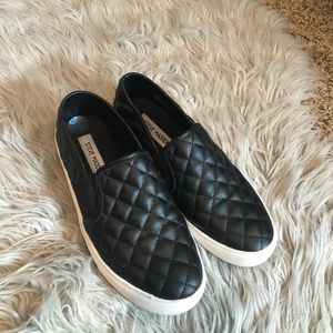 Steve Madden slip ons